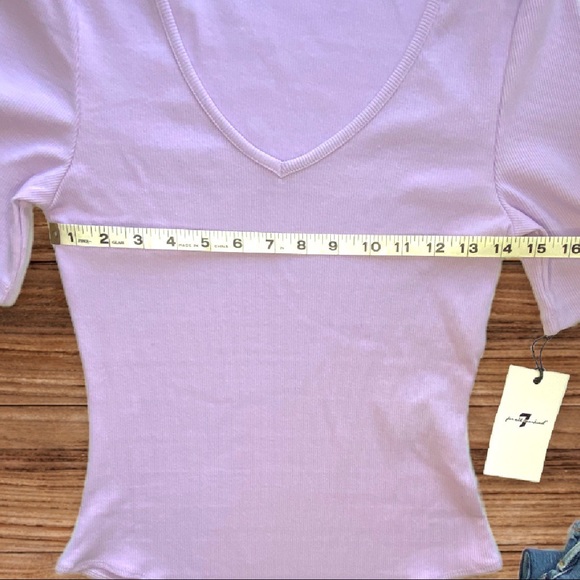 7 For All Mankind ✨HP✨🆕 | 💐Ribbed V-neck Half Sleeve Bodysuit in Light Lilac. - Picture 6 of 10